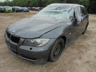 krockskadad bil auto BMW 3-serie 3 serie Touring (E91), Combi, 2004 / 2012 320d 16V 2007/9