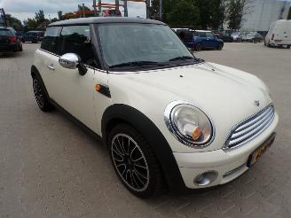 Mini Cooper 1.6 Pepper picture 2