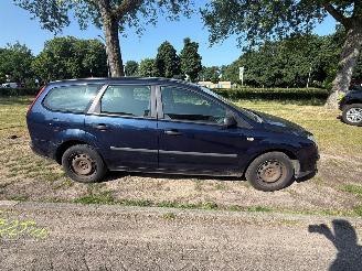 Ford Focus 74 kW (101 PK)  1596 cc. picture 2