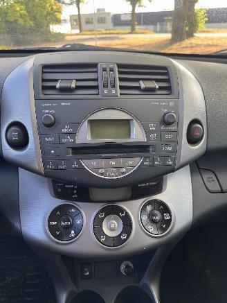 Toyota Rav-4  picture 13