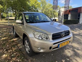 Toyota Rav-4  picture 7