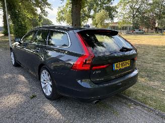 Volvo V-90  picture 3