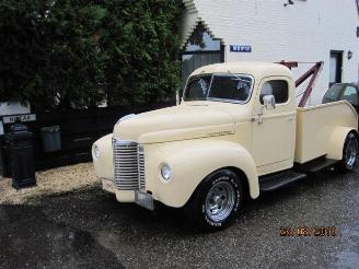 Damaged car Buick Carisma INTERNATIONAL KB2 TOW-SHOWTRUCK V8 1949/1