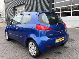 Mitsubishi Colt 1.1 12V Hatchback  Benzine 1.124cc 55kW (75pk) FWD picture 3