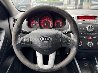 Kia Cee d 1.4 CVVT 16V Hatchback 2Dr Benzine 1.396cc 66kW (90pk) FWD picture 13