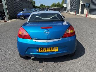 Opel Tigra 1.8 16V Cabrio  Benzine 1.796cc 92kW (125pk) FWD picture 8