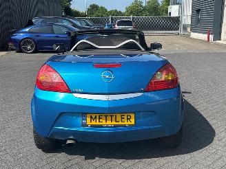 Opel Tigra 1.8 16V Cabrio  Benzine 1.796cc 92kW (125pk) FWD picture 7