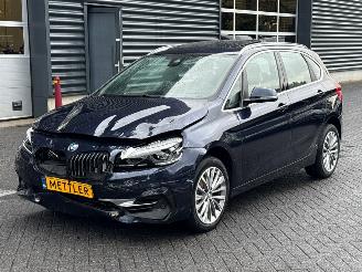 uszkodzony samochody osobowe BMW 2-serie 218i 1.5 TwinPower Turbo 12V MPV  Benzine 1.499cc 103kW (140pk) FWD 2019/4