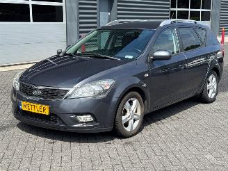 Auto incidentate Kia Cee d 1.4 16V Combi/o 2010/5