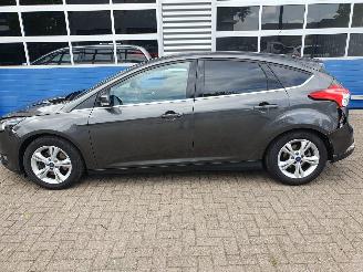 Ford Focus 1.5 Titanium picture 2