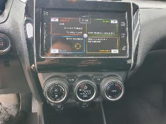 Suzuki Swift 1.2 Style Smart Hybrid picture 25