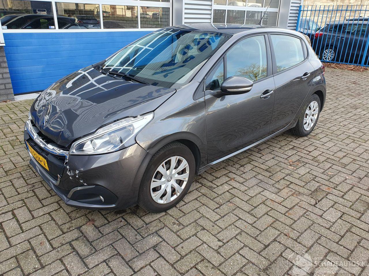 Peugeot 208 1.2 PureTech Blue Lion