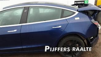 Tesla Model 3 Model 3, Sedan, 2017 Long Range AWD 75 kWh picture 8