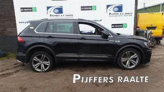 Vrakbiler auto Volkswagen Tiguan Tiguan (AD1), SUV, 2016 2.0 TSI 16V 4Motion 2018/2