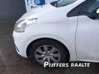 Peugeot 208 208 I (CA/CC/CK/CL), Hatchback, 2012 / 2019 1.2 Vti 12V PureTech 82 picture 12