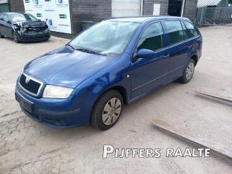 Salvage car Skoda Fabia Fabia (6Y5), Combi 5-drs, 2000 / 2007 1.4i 16V 2006/4