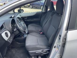 Toyota Yaris 1.5 Full Hybrid Aspiration toyota onderhouden prachtig!!! picture 9