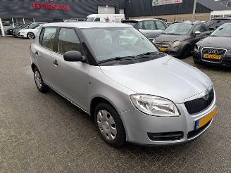 Unfallwagen Skoda Fabia 1.2 12v 5-drs airco Nap 2009/2