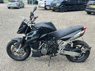 KTM 990 Super Duke  picture 6