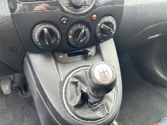 Mazda 2 1.3 Color Edition 5drs picture 18