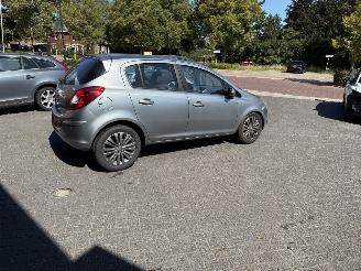 skadebil auto Opel Corsa 1.4-16V Design Edition Hatchback 5-dr. 2013/9