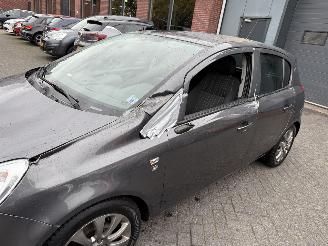 Opel Corsa 1.4-16V \'111\' Edition (Hatchback 5-dr.) picture 12