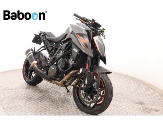 KTM 1290 Super Duke R ABS picture 2