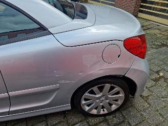 Peugeot 207 207cc 1.6 16v T-sport picture 5