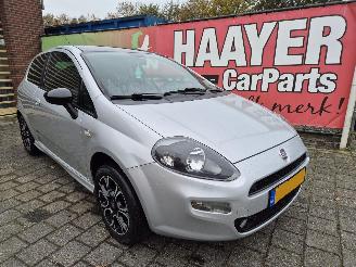 Damaged car Fiat Punto 1.2 pop AIRCO 2013/8