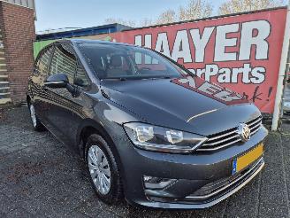 skadebil auto Volkswagen Golf Sportsvan 1.2 tsi connected series 2016/3