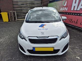 Peugeot 108  picture 6