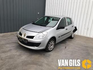 Uttjänta bilar auto Renault Clio Clio III (BR/CR), Hatchback, 2005 / 2014 1.2 16V 75 2008/12