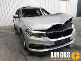 Vrakbiler auto BMW 5-serie 5 serie (G30), Sedan, 2016 530e iPerformance 2017/5