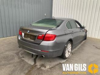BMW 5-serie 5 serie (F10), Sedan, 2009 / 2016 530i 24V TwinPower Turbo picture 2