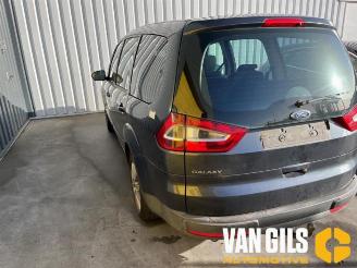 Ford Galaxy  picture 3