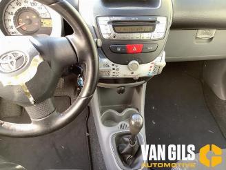 Toyota Aygo Aygo (B10), Hatchback, 2005 / 2014 1.0 12V VVT-i picture 12