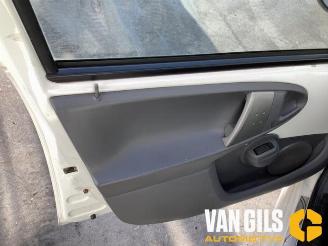 Toyota Aygo Aygo (B10), Hatchback, 2005 / 2014 1.0 12V VVT-i picture 14