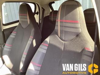 Peugeot 108 108, Hatchback, 2014 1.0 12V picture 21