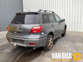 Mitsubishi Outlander Outlander (CU), SUV, 2001 / 2007 2.0 16V 4x2 picture 2