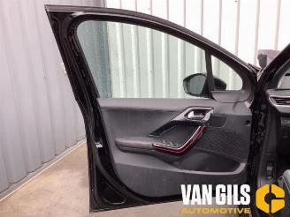 Peugeot 2008 2008 (CU), MPV, 2013 / 2019 1.2 12V e-THP PureTech 110 picture 11