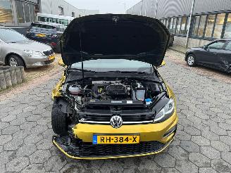 Volkswagen Golf TSI R-Line Pano  AUTOMAAT 81KW picture 2