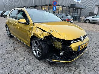 Volkswagen Golf TSI R-Line Pano  AUTOMAAT 81KW picture 3
