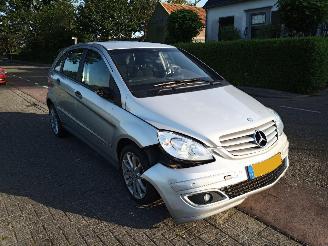 rozbiórka samochody osobowe Mercedes B-klasse 2.0 AUT 2006/7