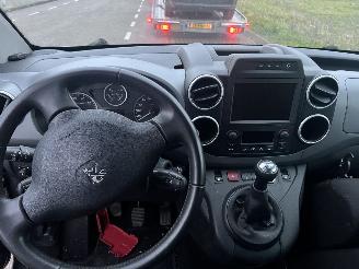 Peugeot Partner 1.2-12V picture 6
