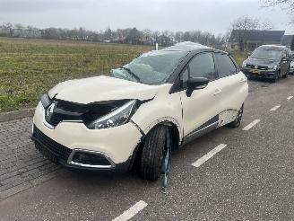 Renault Captur 1.2 TCe picture 2