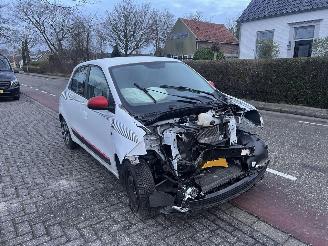 krockskadad bil auto Renault Twingo 1.0 SCe 70 2017/1