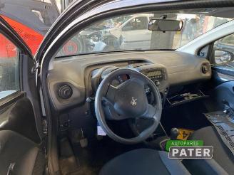 Peugeot 108 108, Hatchback, 2014 1.0 12V picture 6