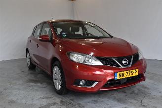 krockskadad bil auto Nissan Pulsar 1.2 DIG-T Visia 2017/3