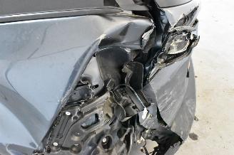 Renault Clio 0.9 TCe Limited picture 10