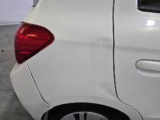 Mitsubishi Space-star Cool Plus 1.0 picture 13